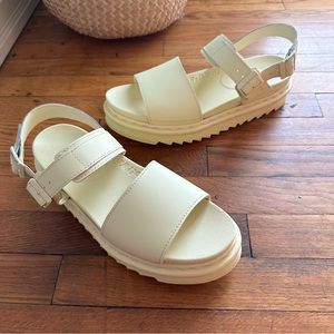 Dr. Martens Voss Mono Chalk Sandals